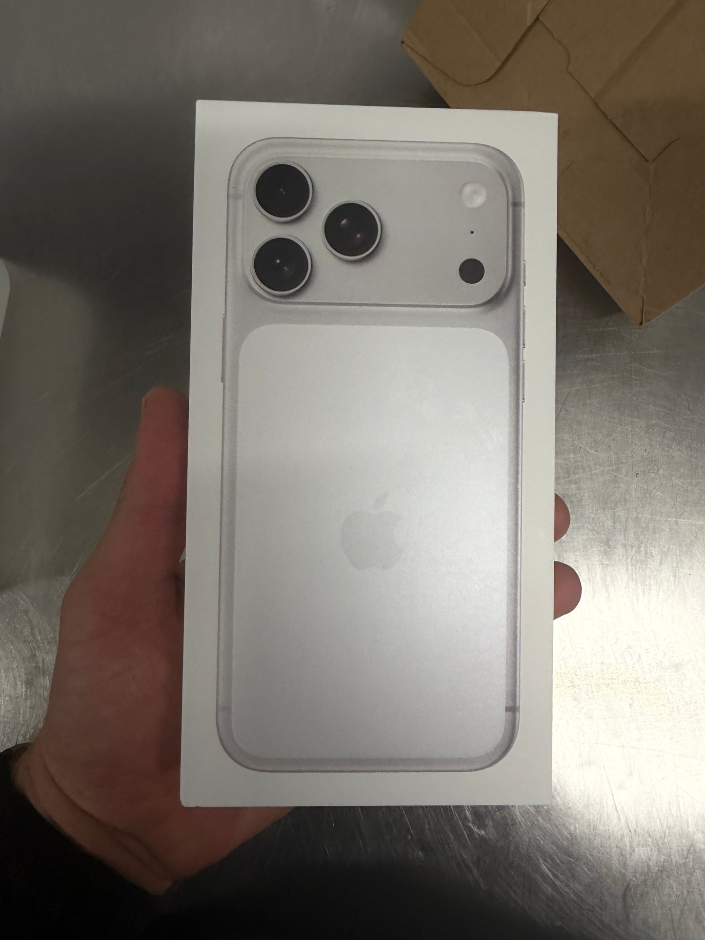 iPhone 17 pro max 512gb silver