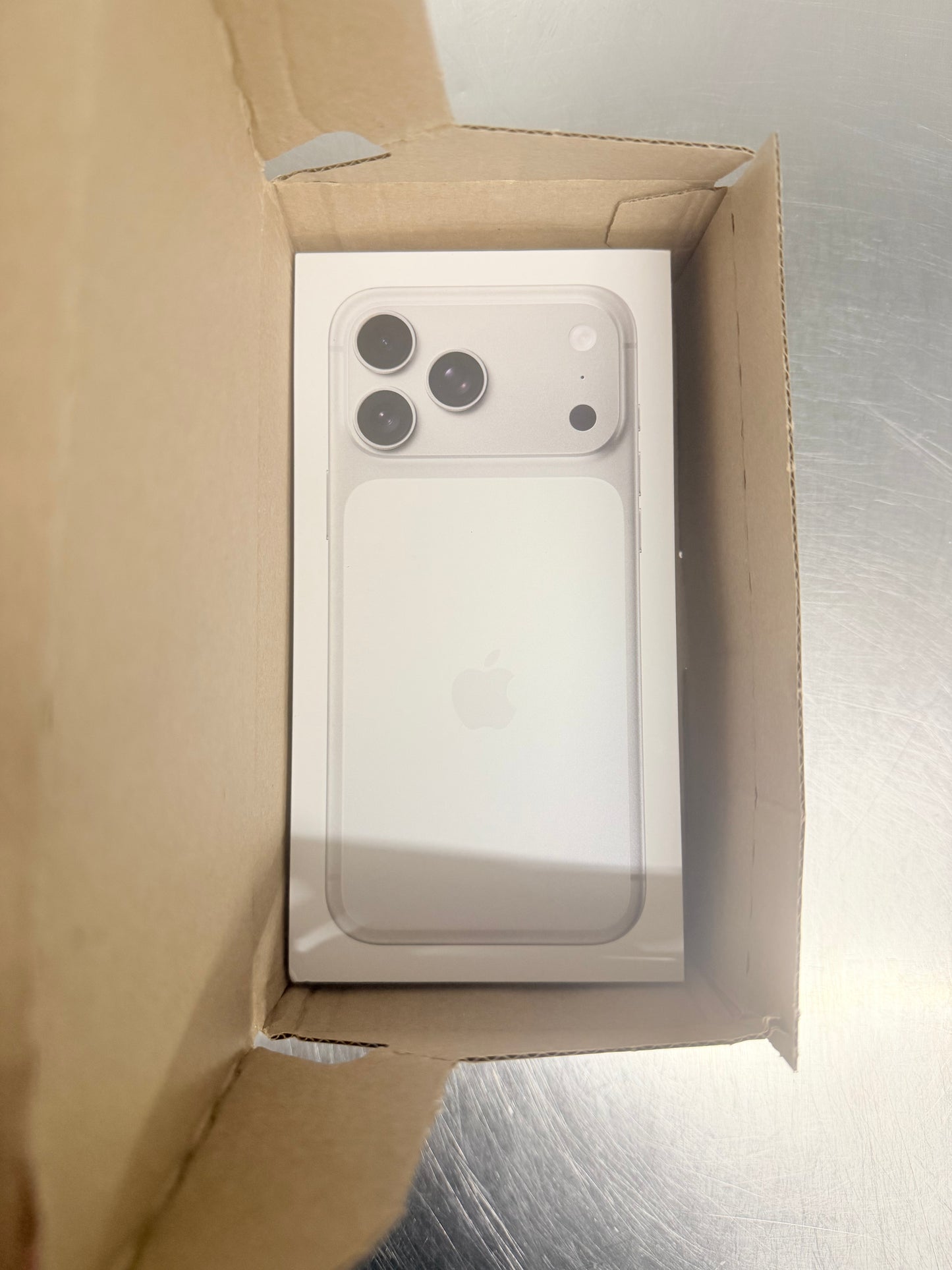 iPhone 17 pro max 512gb silver